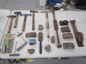 lot 116 image: Auto Body Tools