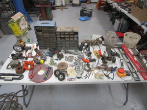 lot 129 image: Lot of Hardware & Misc. (see pics)