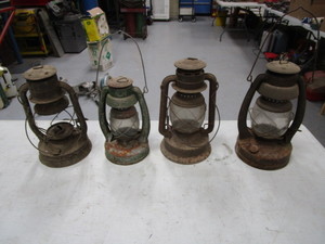lot 136 image: Vintage Barn Lanterns