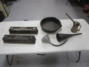lot 144 image: SBC Valve Covers, Oil Pans, Funnels