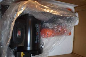 lot 8 image: BeltDisc Sander