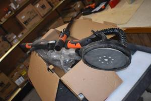 lot 10 image: Drywall Sander