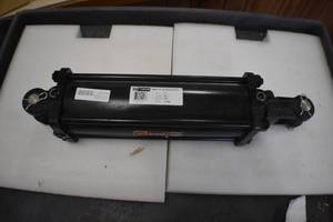 lot 64 image: Hydraulic Cylinder