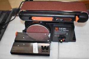 lot 65 image: BeltDisc Sander