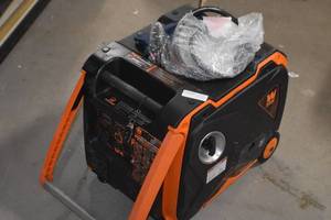 lot 77 image: 4500 W Invertergenerator