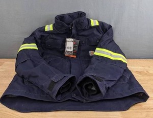 New Carhartt Full Swing Quick Duck Flame Resistant Mens Jacket, Size LargeTall J