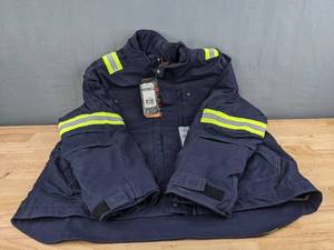 New Carhartt Full Swing Quick Duck Flame Resistant Mens Jacket, Size Extra LargeXL J