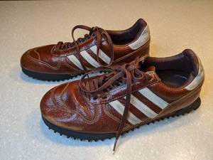Mens Adidas Brown Shoes Size 11.5 P