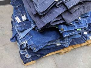 Resellers Dream Pallet of Carhartt, Dickies and other Branded Denim Jeans and Work Pants Over 200 Total Pairs J