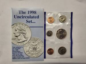 lot 73 image: US Mint Set 1998 Uncirculated - 12 Coins - P and D Mint (last time eagle will appear on quarter until at least 2009)