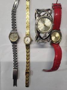 lot 203 image: Ladies Watches -- Lot of 5 Very Nice Watches