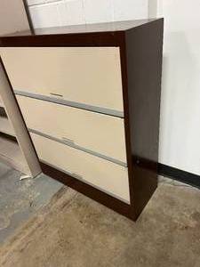 WOW Retro Cool Tab 3-Shelf Storage Cabinet with Retractable Pocket Doors - Great Condition