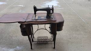 Vintage Sewing Machine by Free