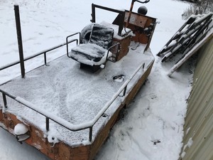 lot 4 image: 1970S Utility Truck