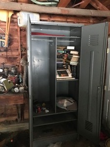 lot 17 image: Metal Garage cabinet with contents