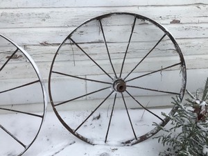 lot 25 image: Vintage buggy wheels