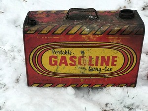lot 28 image: Vintage gas cans