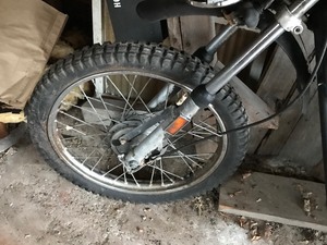 lot 22 image: 1970s Harley for parts