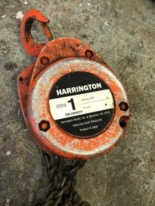 lot 86 image: Hoist