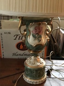 lot 121 image: 4 Vintage lamps