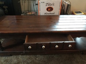 lot 116 image: Vintage coffee table