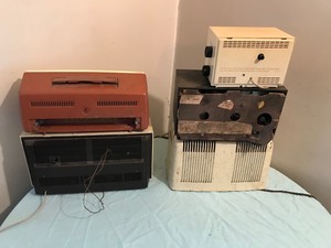 lot 127 image: 4 Vintage radios