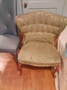 lot 190 image: 2 Vintage chairs