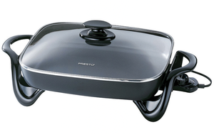 lot 57 image: NEW Presto 16 x 13 Jumbo Skillet with Glass Lid