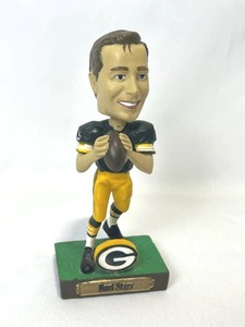 lot 6 image: Bart Starr Legends of Lambeau Collectors Edition Bobblehead (5.5 tall)