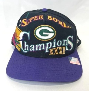 lot 9 image: Vintage Super Bowl 31 (Green Bay Packers) Snapback Hat