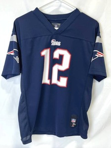 lot 30 image: Vintage New England Patriots Tom Brady #12 NFL Jersey Youth XL (18-20)