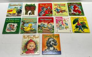 Vintage 1960s Whitman Kids Miniature Books Including Woody Woodpeckers 5 12 x 6 12 (Very Nice COndition)