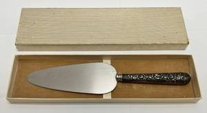 Vintage Sterling Silver Handle Cake Slice 79.59 Grams Overall Wieght