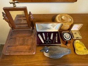 Mixed Lot of Items