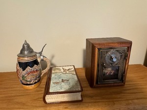 Mixed Lot of Decorative Items