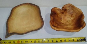 lot 533 image: Wood Carved Bowls (2)