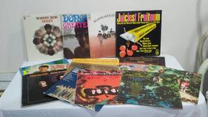 lot 565 image: Vinyl Rad Records (15).