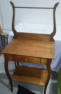 lot 594 image: Vintage Wash Basin Stand Oak-Nice.