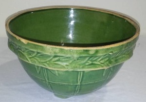 lot 611 image: Mccoy Mixing Bowl.