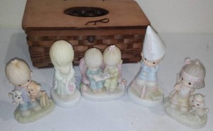 lot 617 image: Precious Moments (5)