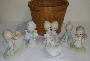 lot 618 image: Precious Moments (6)