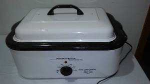 lot 635 image: Hamilton Beach 18 Qt. Roaster - Working