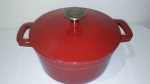 lot 643 image: Food Network enamel cast covered pot.