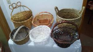 lot 662 image: Baskets (7)
