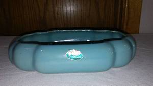 lot 669 image: Vintage Rosemeade. 9x6x2.