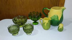 lot 670 image: Vintage Fenton Hobnail And  Shawnee Pottery And More.