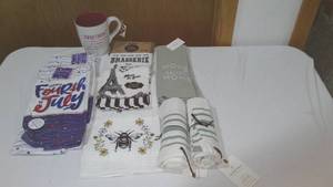 lot 683 image: Dish Towels New (8).