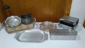 lot 686 image: Cast Vintage Cast Aluminum And More.