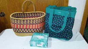 lot 697 image: Thirty One Bag And Basket, Candles.