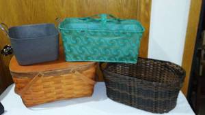lot 702 image: Basket Variety (4)